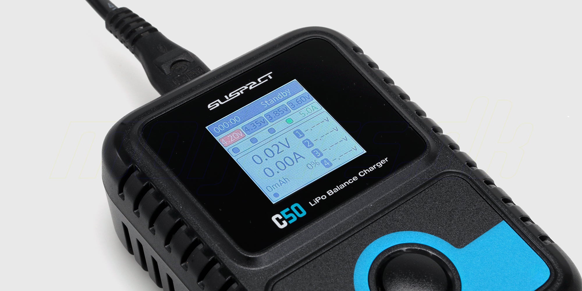 Kompakt sort Charger C50 batterioplader med digitalt display til LiPo og NiMH batterier til fjernstyrede biler.