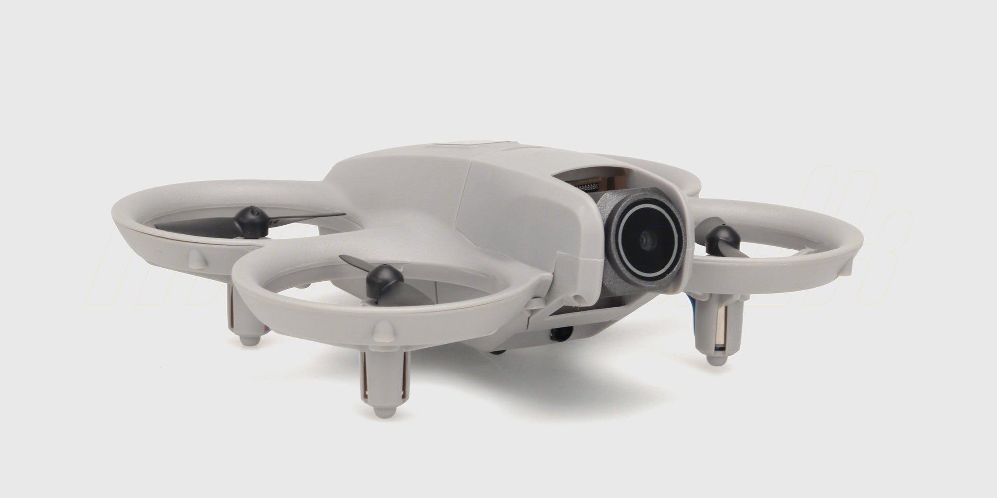 Sort Drone GT3 fjernstyret quadcopter med fire propeller og beskyttelsesrammer vist på en hvid baggrund.