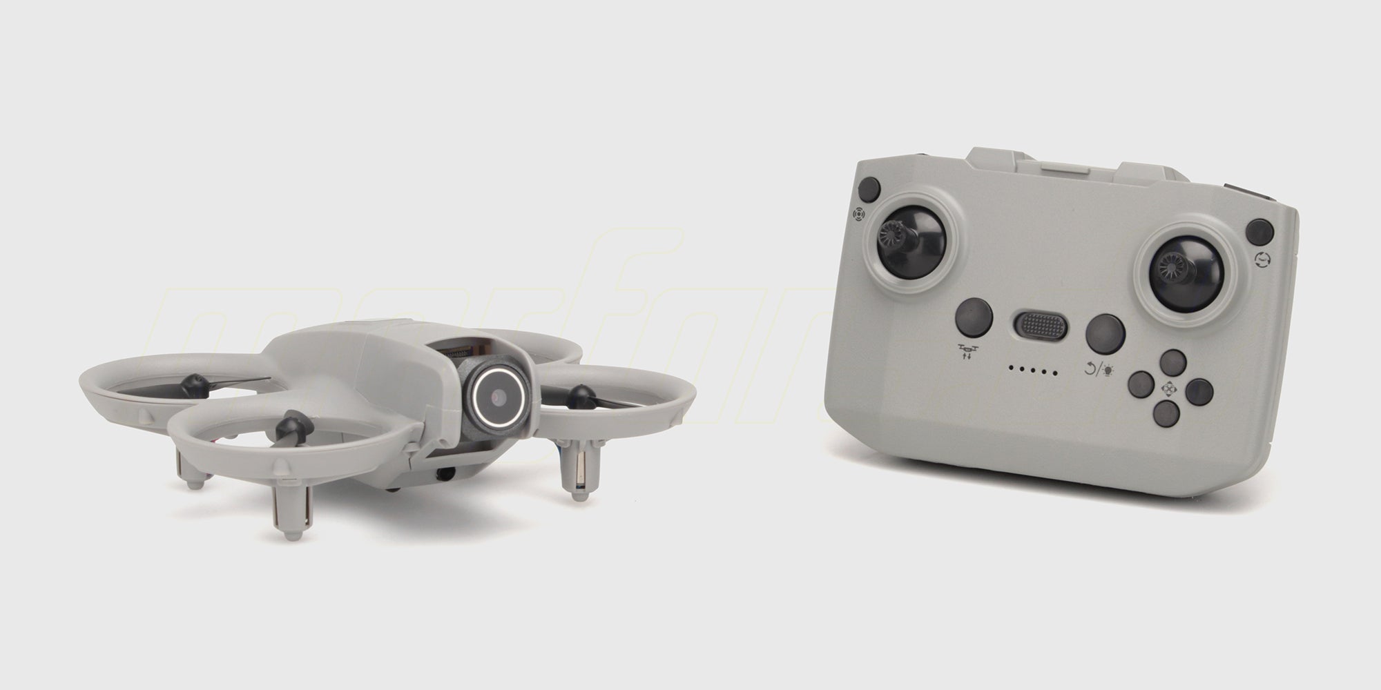 Sort radiosender med skærm og kontrolpinde til Drone GT3 vist på hvid baggrund.