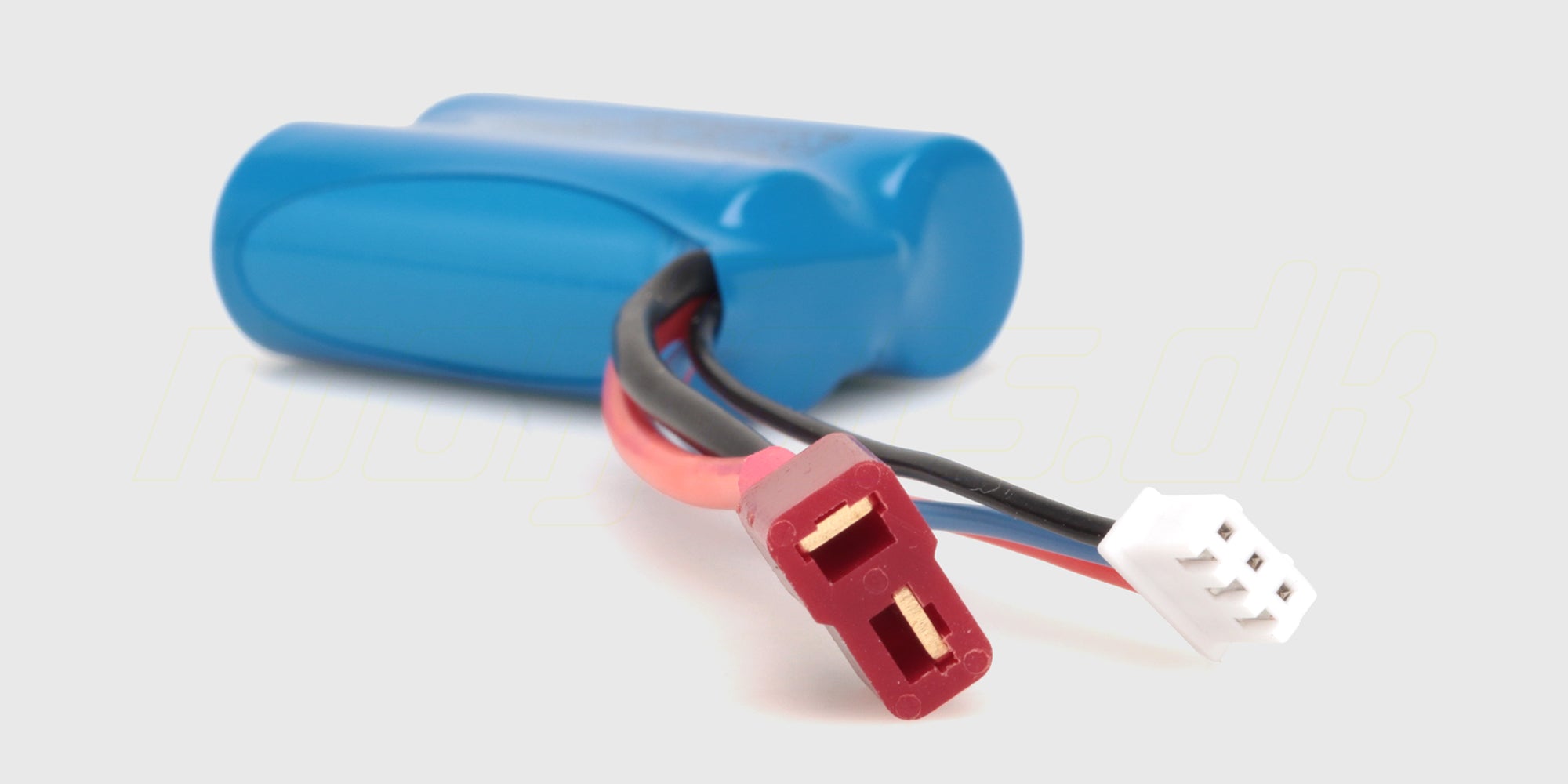 To blå 18500 Li-ion 7,4V 1500mAh batterier med hvide stik til fjernstyrede biler.