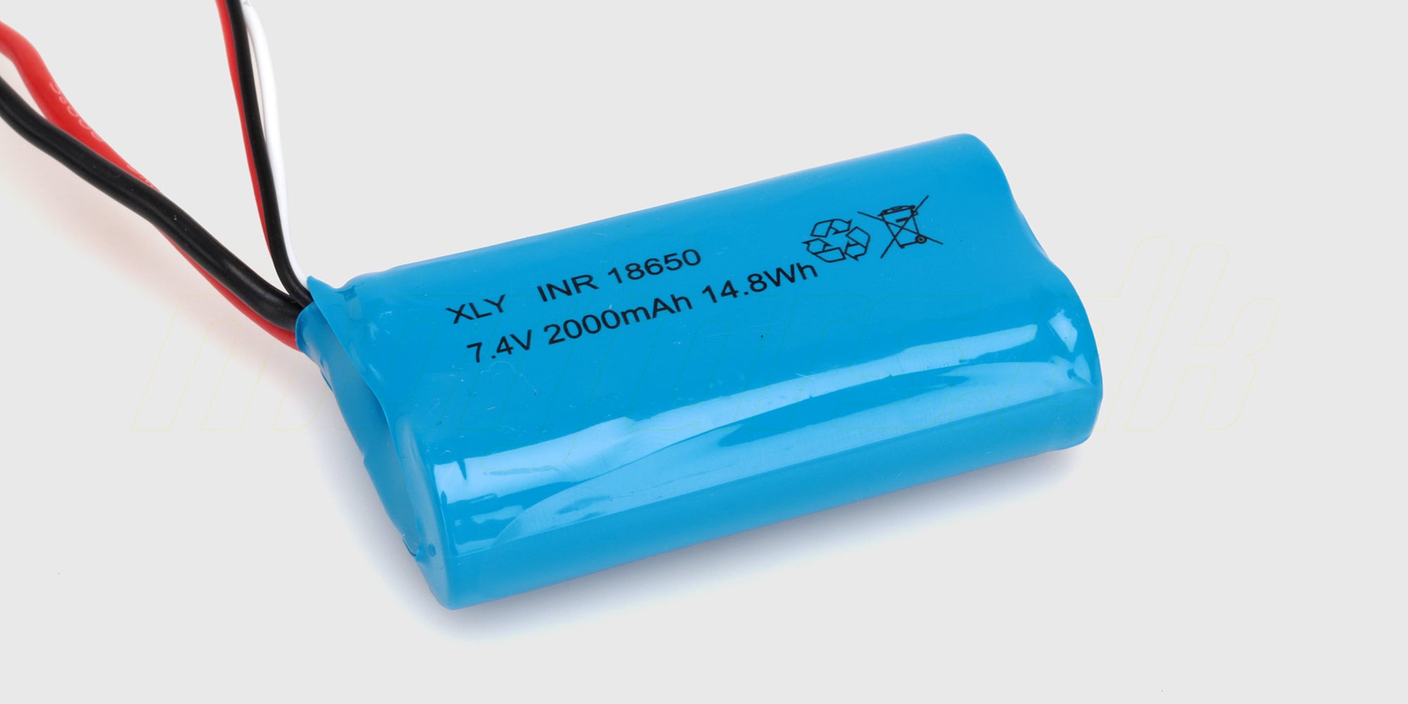 7,4V Li-ion batteri på 2000mAh i blå indpakning med hvidt stik til fjernstyrede biler.