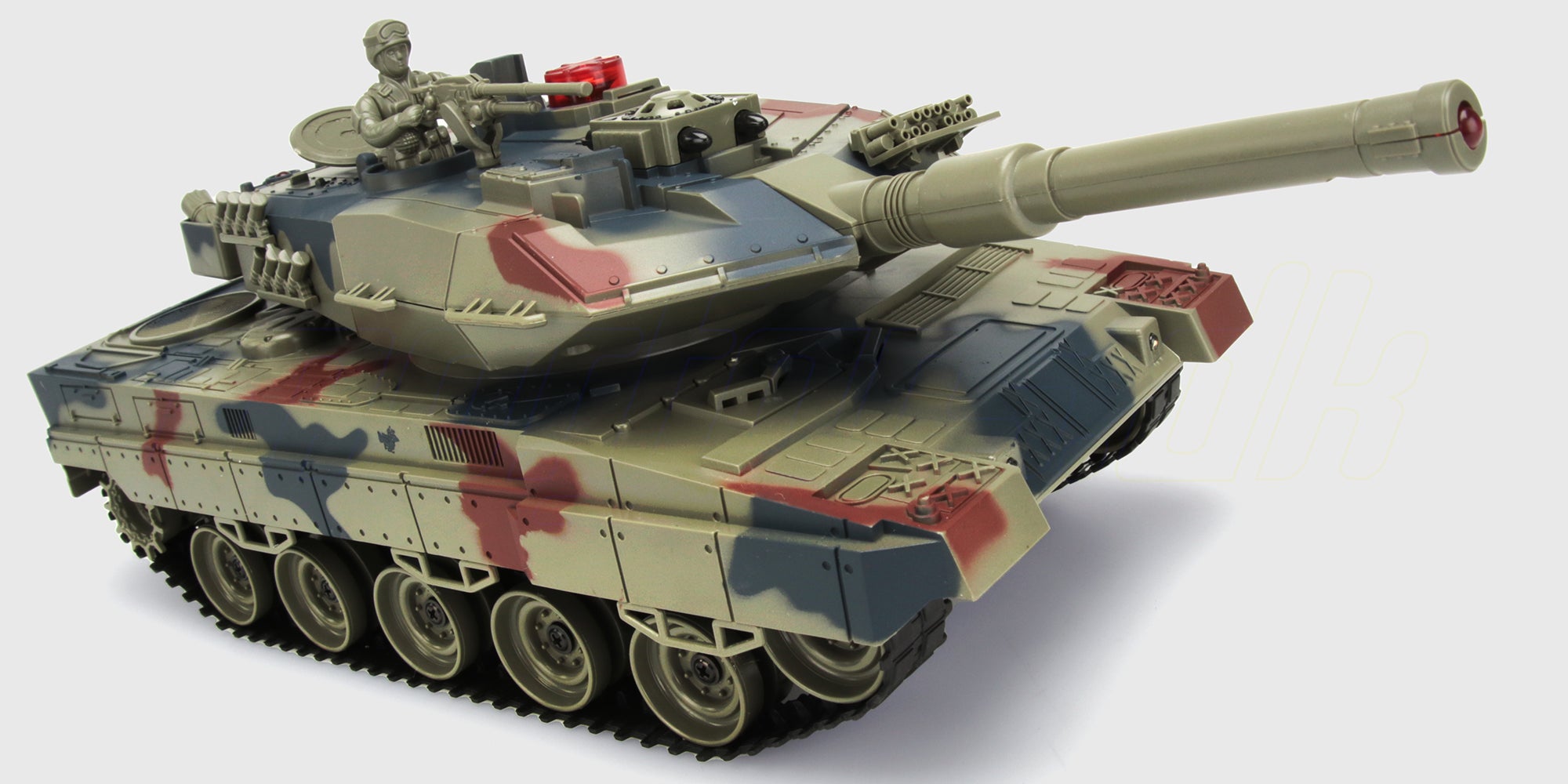 Detaljeret fjernstyret Leopard 2A6 kampvogn med realistisk camouflage og autentiske detaljer.