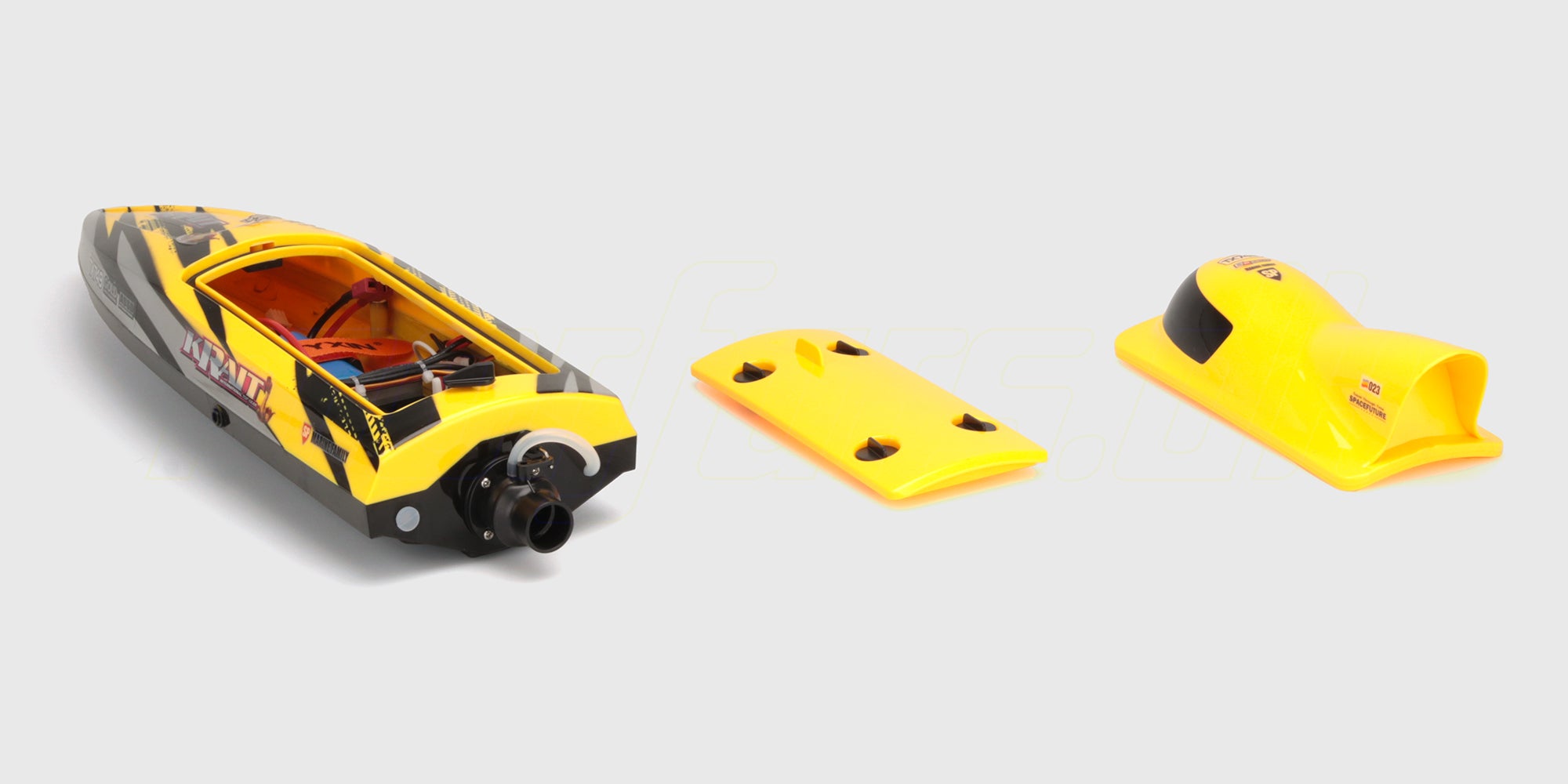 Gul Krait Brushless Racing Boat med jet-drev og strømlinet skrog til hurtig sejlads på vandet.