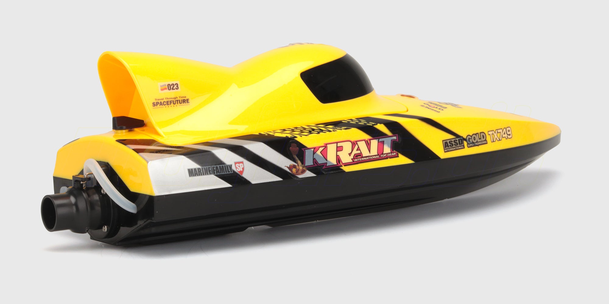 Sort og rød Krait Brushless racingbåd med strømlinet skrog til høj fart på vandet.