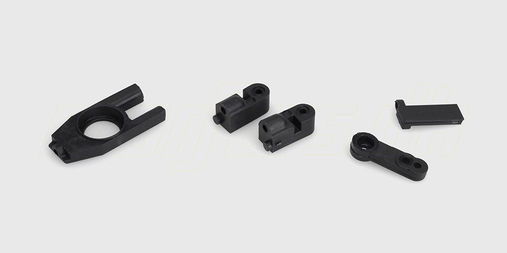 Servo Set V2 med sort servo, monteringsbeslag og skruer til fjernstyret bil.