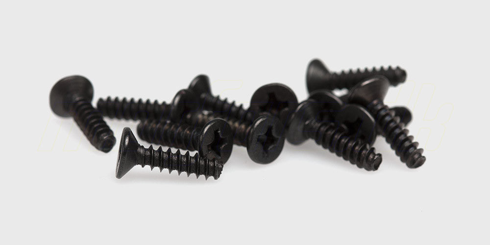 Undersænket selvskærende skrue i størrelsen 3x12 mm til montering i fjernstyrede biler.