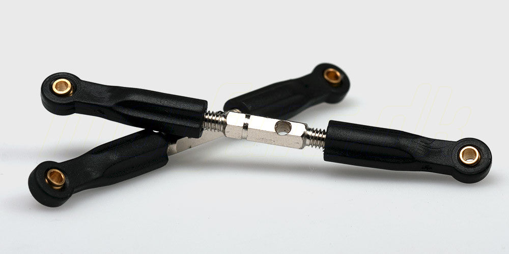 Komplet øvre linkage-sæt med sorte plastlink og monteringsdele til affjedring på en fjernstyret bil.