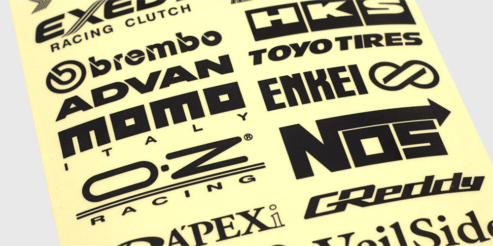 Sæt med store sorte Bigz logo-klistermærker til styling af fjernstyrede biler.