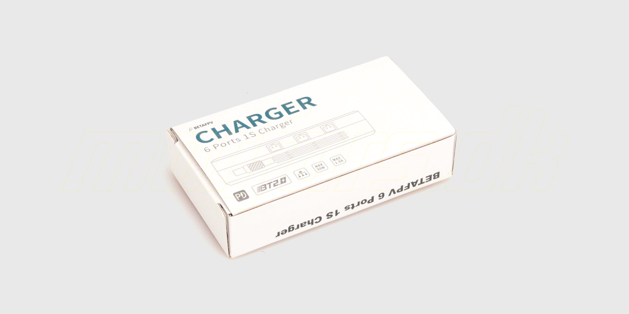 BetaFPV 6-ports 1S LiPo batterioplader med display til FPV-droner vist på hvid baggrund.