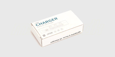 BetaFPV 6-ports 1S LiPo batterioplader med display til FPV-droner vist på hvid baggrund.