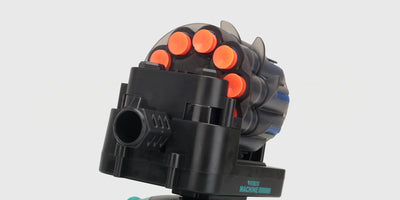 Sort Drift Shooter fjernstyret bil med hvide fælge og aerodynamisk karrosseri set skråt forfra.