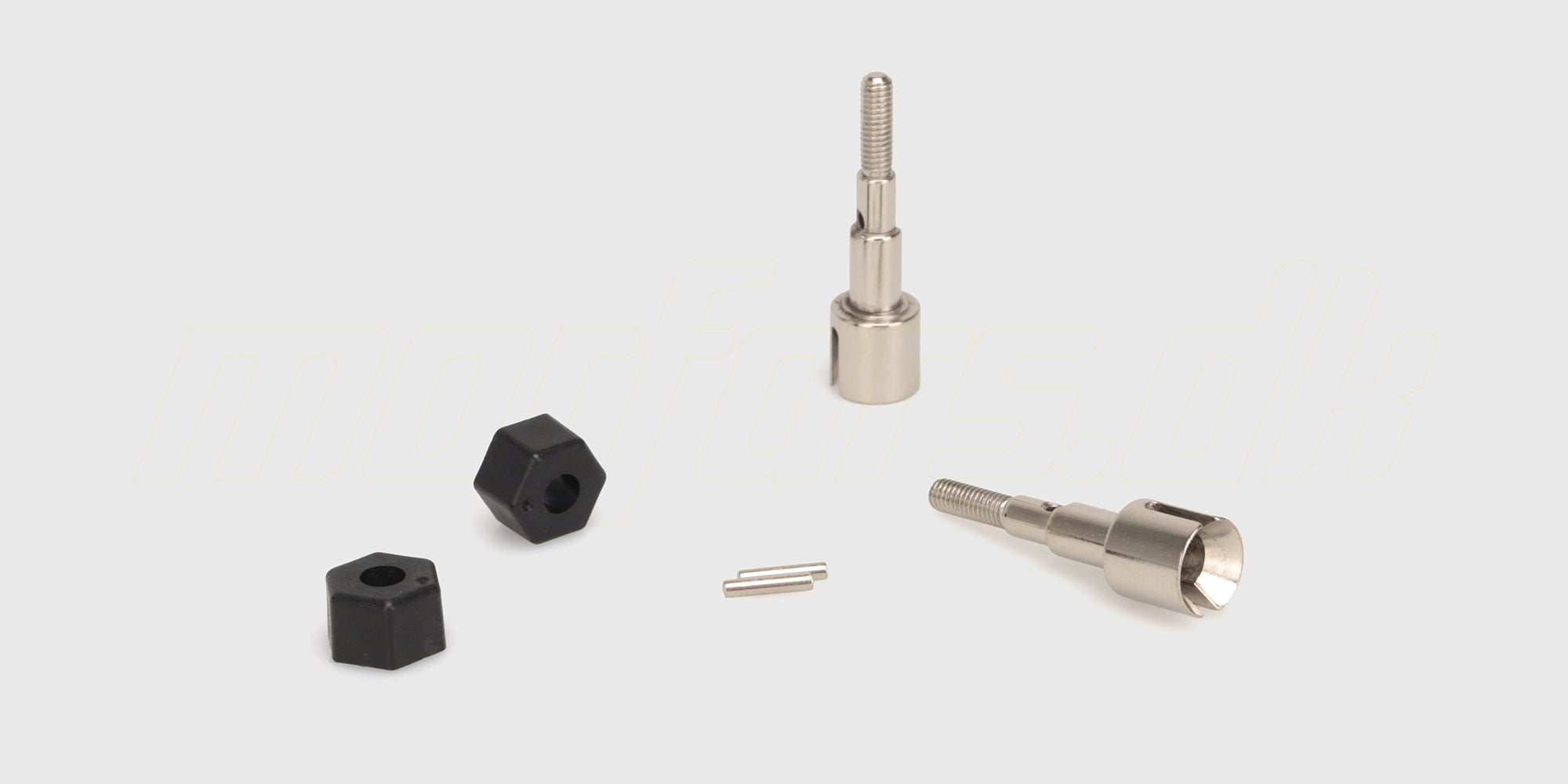 To sorte Hammer Rear Outdrives trækaksler i metal til bagdiffen på en fjernstyret bil vist på hvid baggrund.