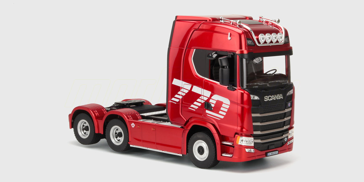 Huina Scania 770S mit Anhänger 1:18