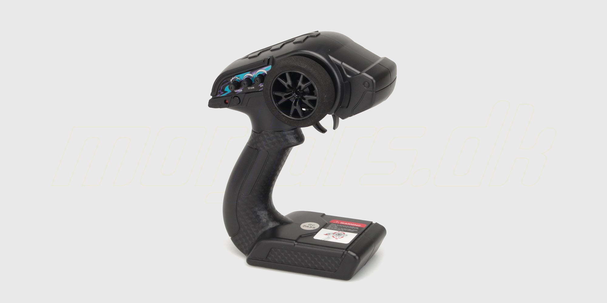 Hurricane XL Brushless fjernstyret speedbåd med strømlinet gult skrog og kraftfuld motor til ræs på vandet.