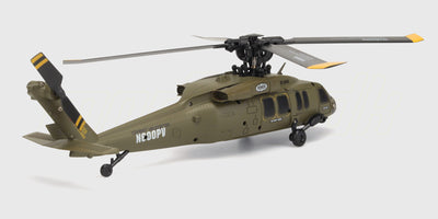 Rød Top Hunter K200 fjernstyret helikopter med fire blade og robuste landingsstel vist fra siden.