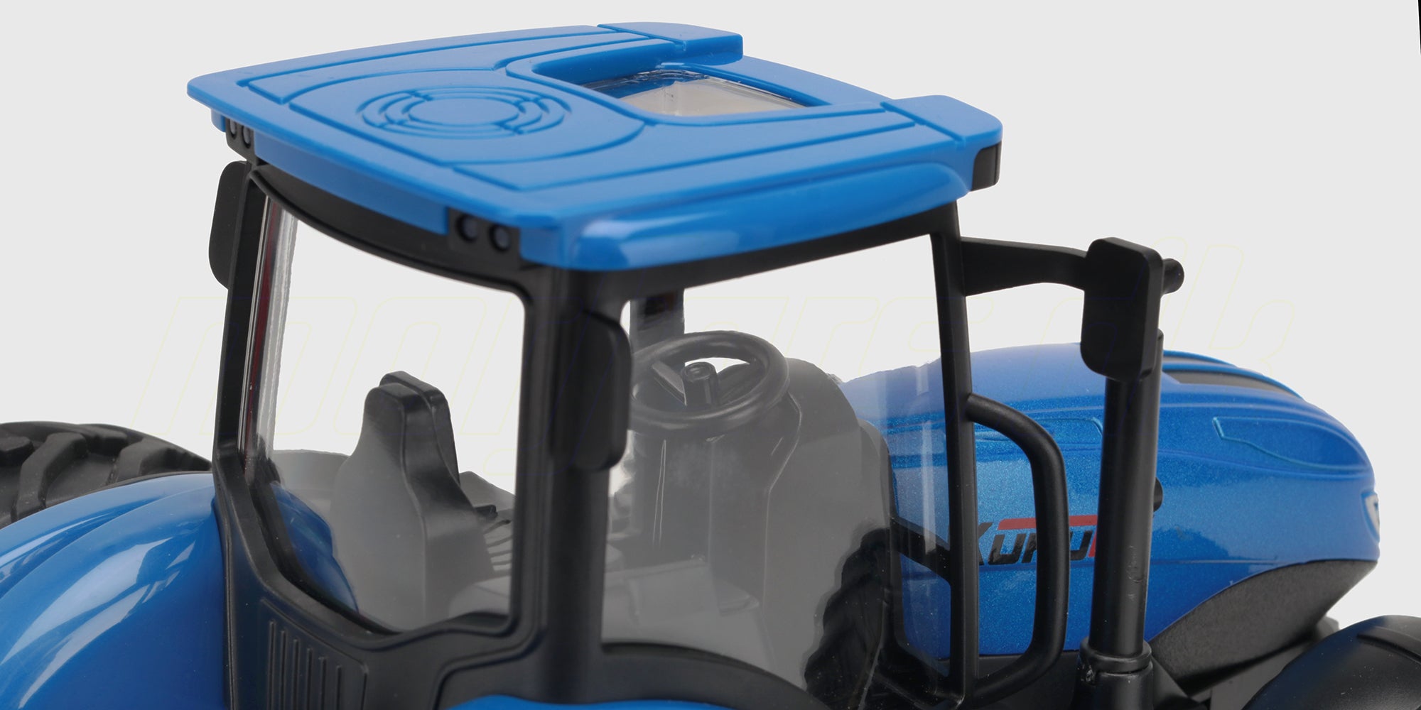 Grøn fjernstyret traktor med store hjul og røde fælge til sjov og aktiv leg.