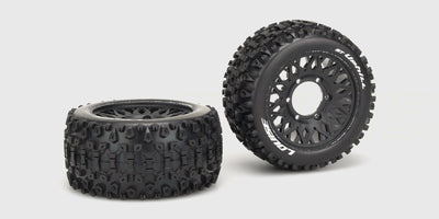 To sorte ST-Uphill hjul med grove offroad-dæk og sorte fælge til fjernstyrede biler vist på hvid baggrund.