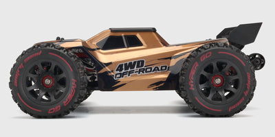 HyperGo EXtreme fjernstyret bil i sort med guld detaljer og store offroad dæk vist fra siden.