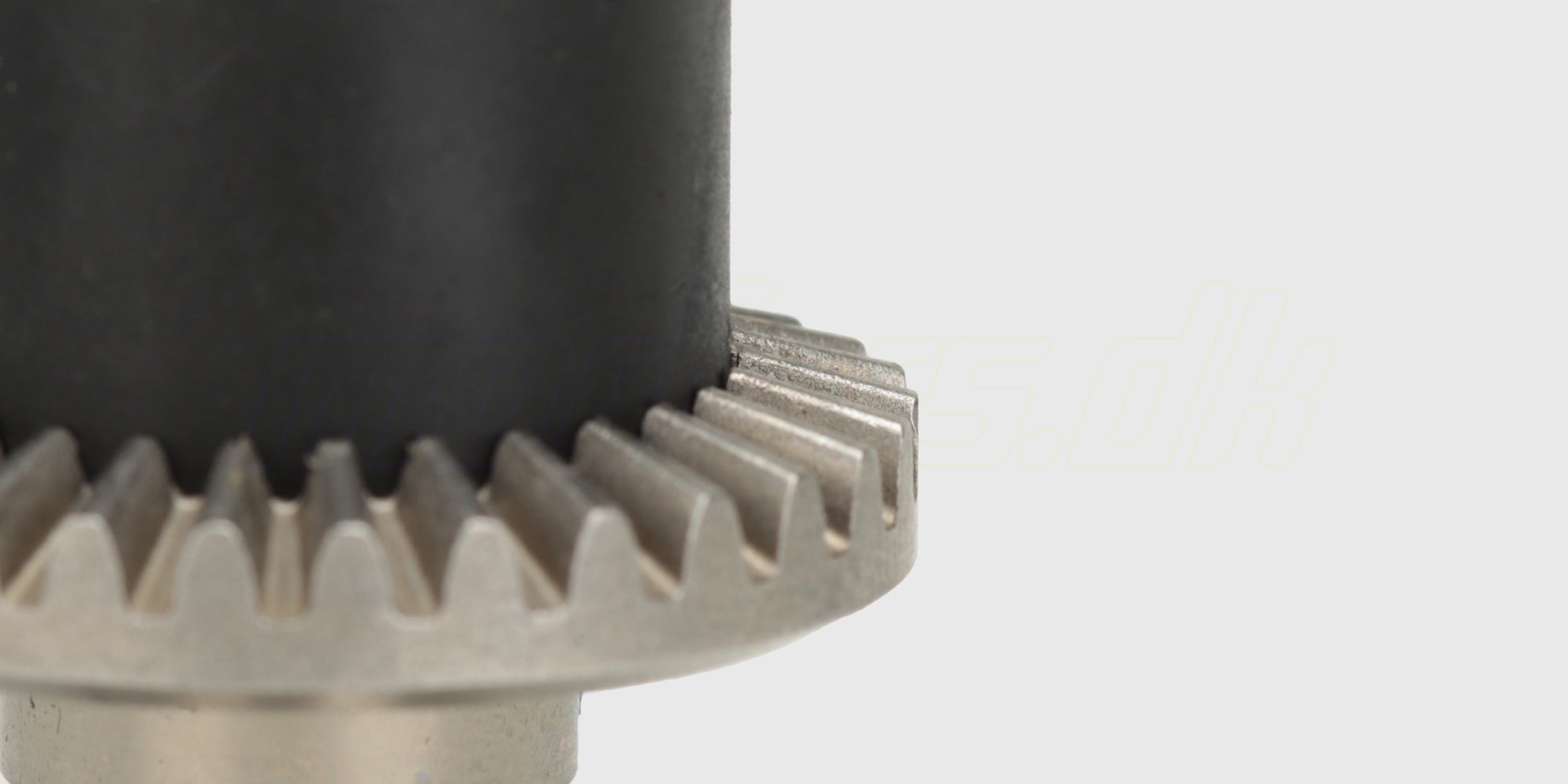 HyperGo Super HD differential i metal med tandhjul til MJX fjernstyret bil vist på hvid baggrund.