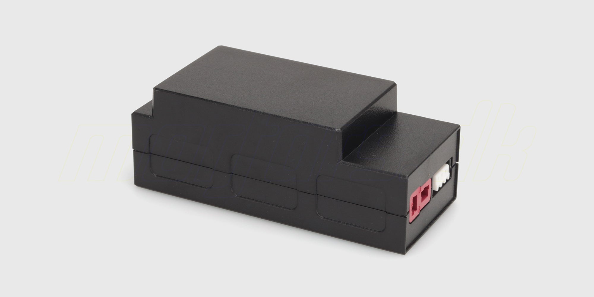 HyperGo 7,4V 850mAh Li-ion batteri med sort plastikcover og rødt stik til MJX fjernstyrede biler.