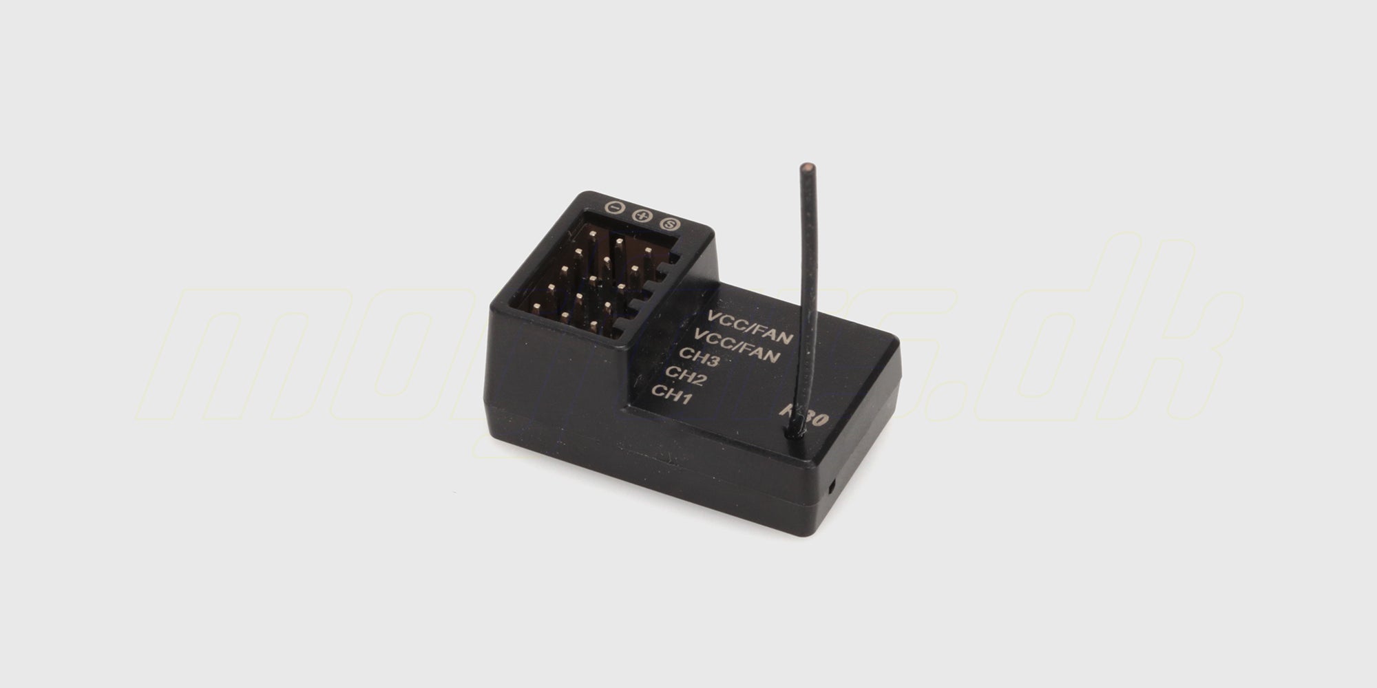 HyperGo R30 modtager med antenne og stik til MJX fjernstyrede biler vist på hvid baggrund.