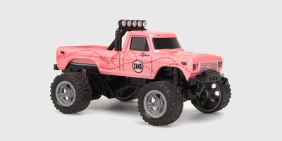 Pink Mini RC Car Pick-up med taglygter set skråt forfra