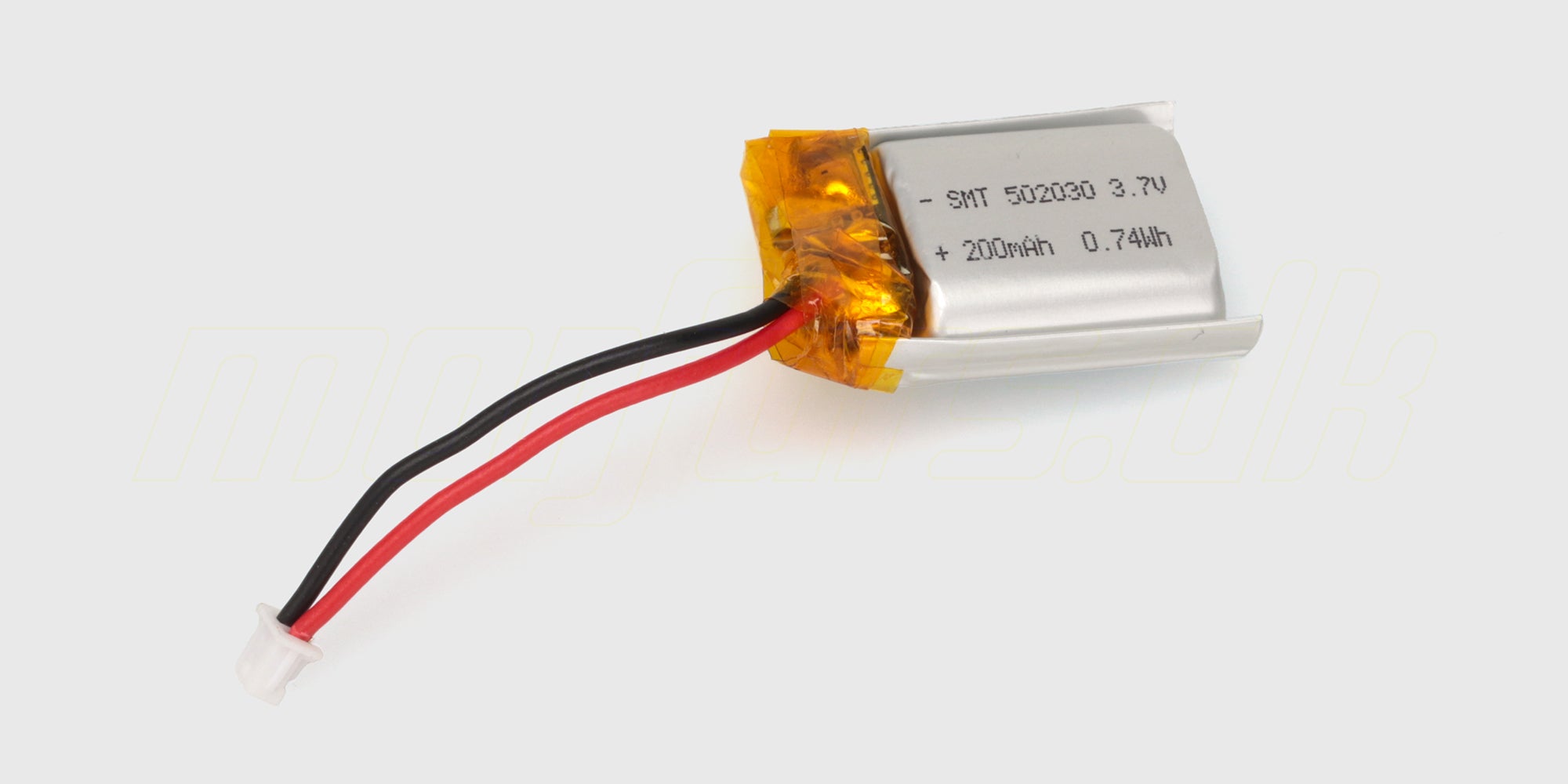 Genopladelig batteripakke til Mini Glider med hvidt plastikstik og to farvede ledninger på hvid baggrund.