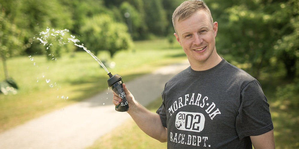 Grå Morfars.dk Race Dept. t-shirt med logo til fans af fjernstyrede biler.