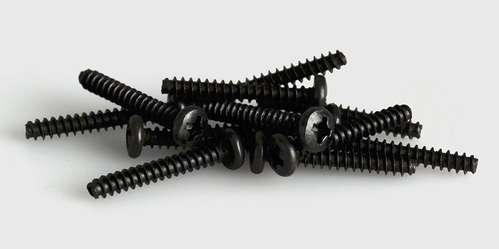 Sort rundhovedet selvskærende skrue på 3x20 mm til montering af dele på fjernstyrede biler.