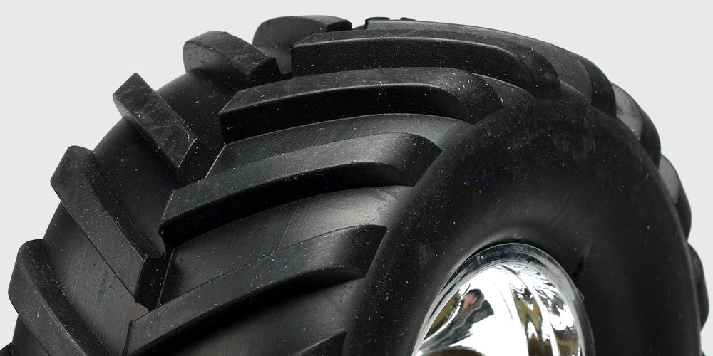SHT Mover V hjulsæt med dybt dækmønster til offroad brug på fjernstyrede biler.