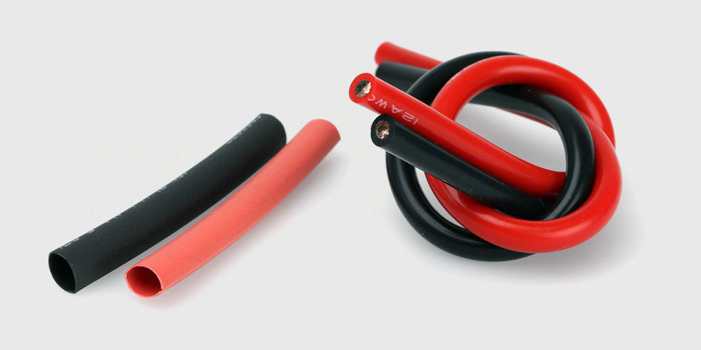 Sæt med fleksible silikoneledninger i forskellige farver til el-installation i fjernstyrede biler.