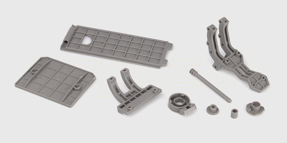 Sort batteridæksel og monteringsenhed til bagenden af en fjernstyret bil.