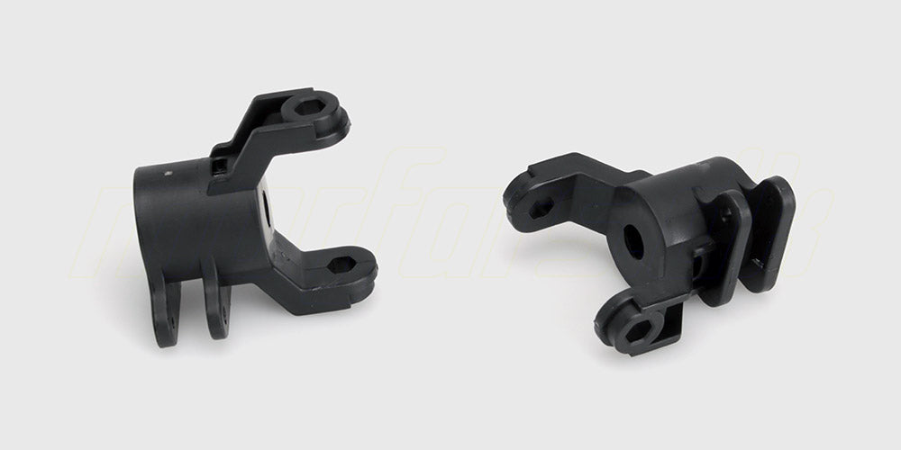 To sort plast steering hub carriers til fjernstyret bil vist fra siden.